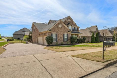 1555 Hunt Club Boulevard Gallatin TN 37066