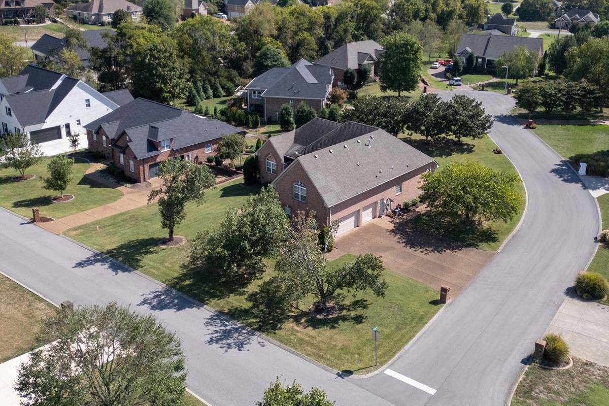 105 Robin Point Gallatin TN 37066
