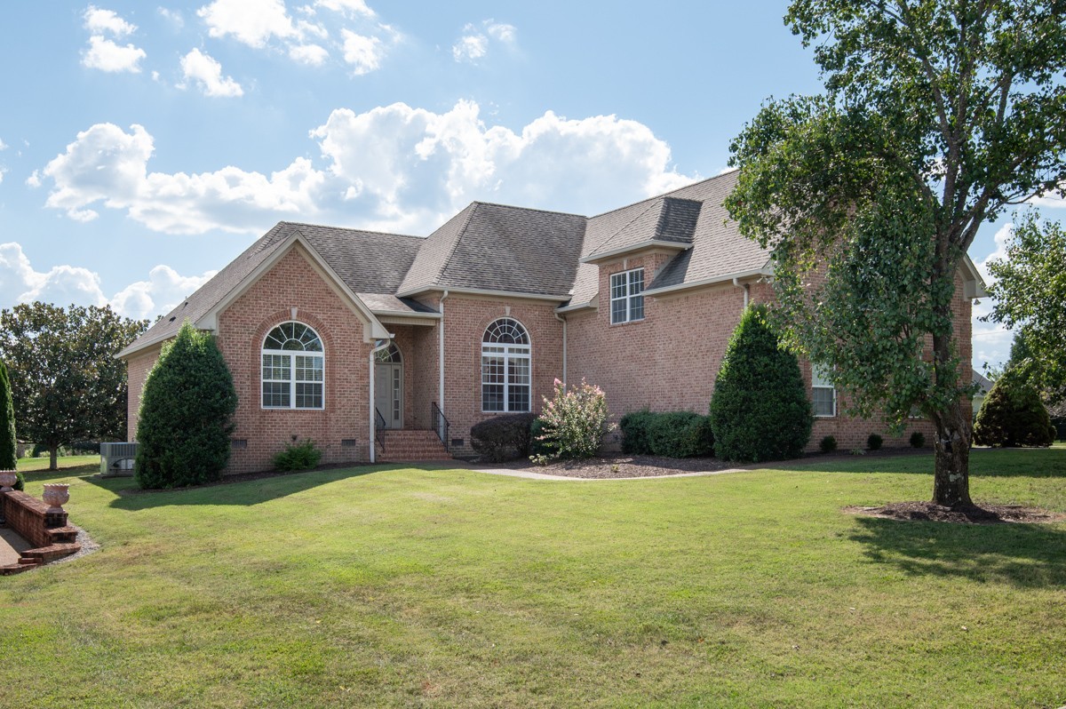 105 Robin Point Gallatin TN 37066