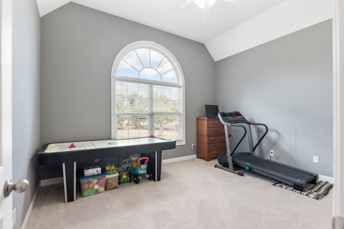 105 Robin Point Gallatin TN 37066