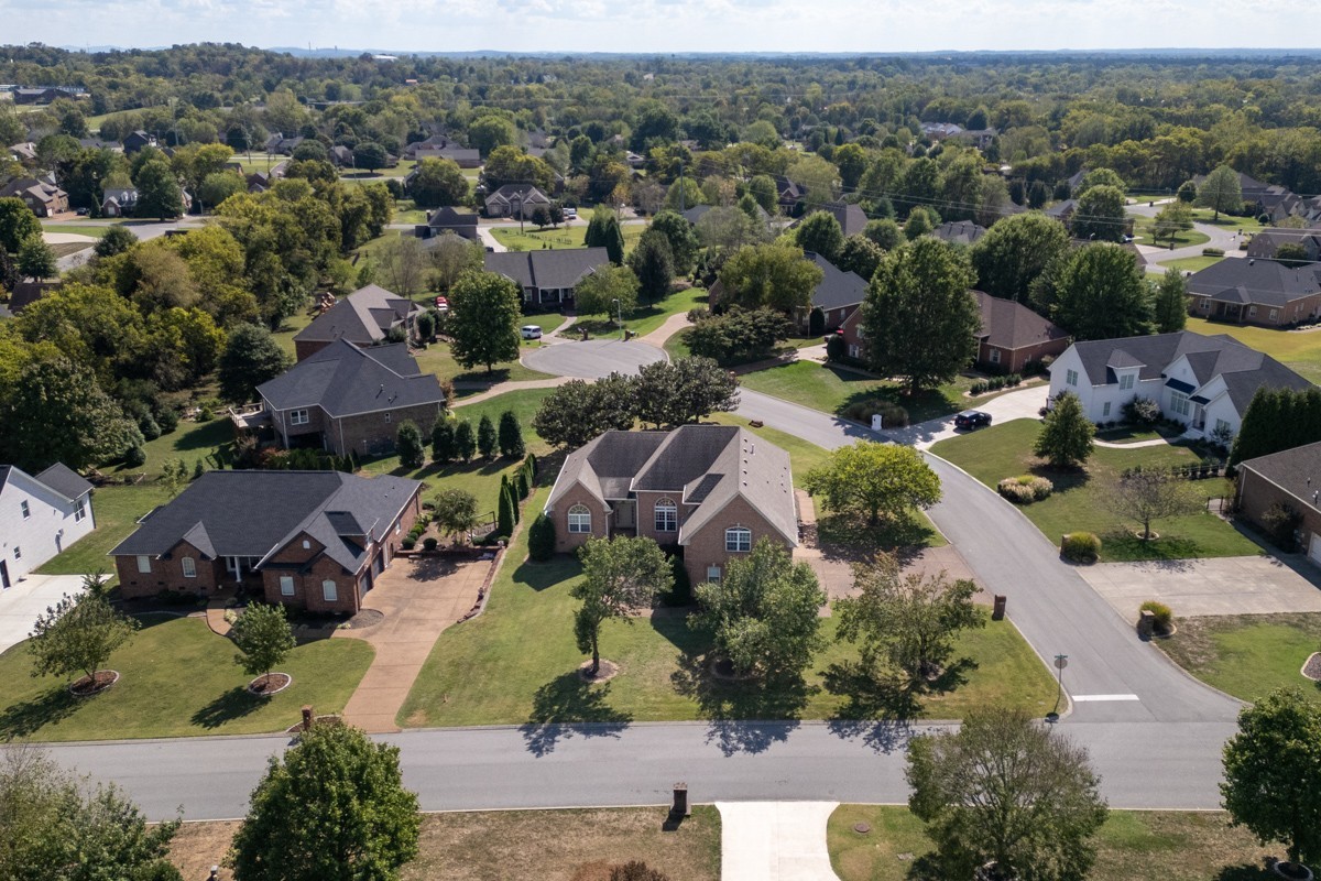 105 Robin Point Gallatin TN 37066