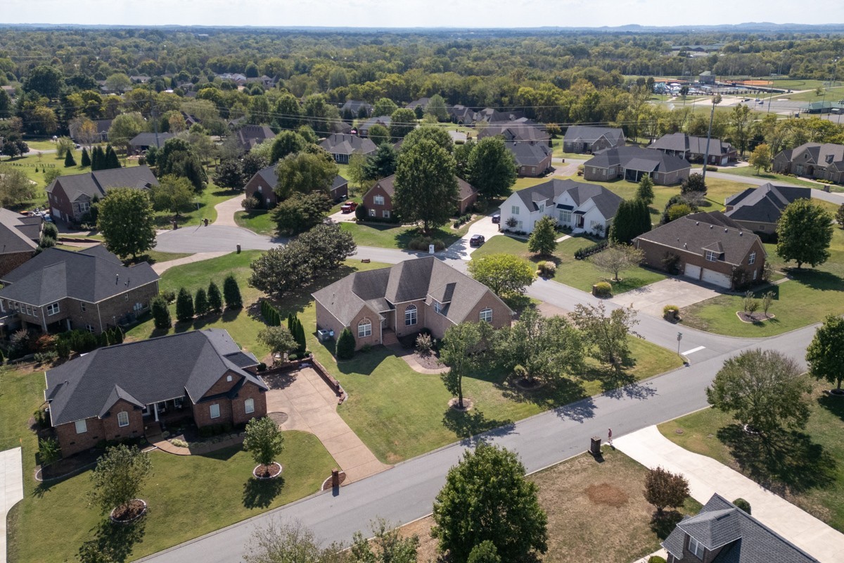 105 Robin Point Gallatin TN 37066