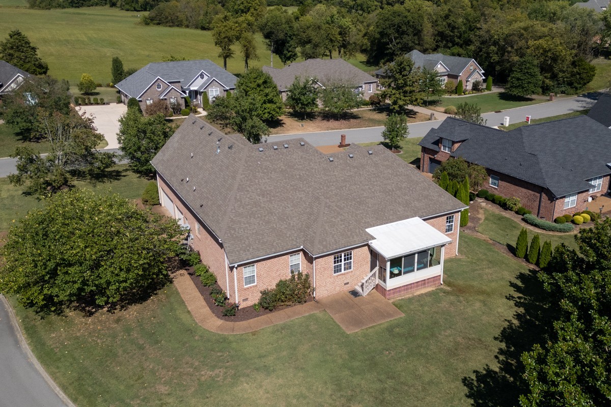 105 Robin Point Gallatin TN 37066