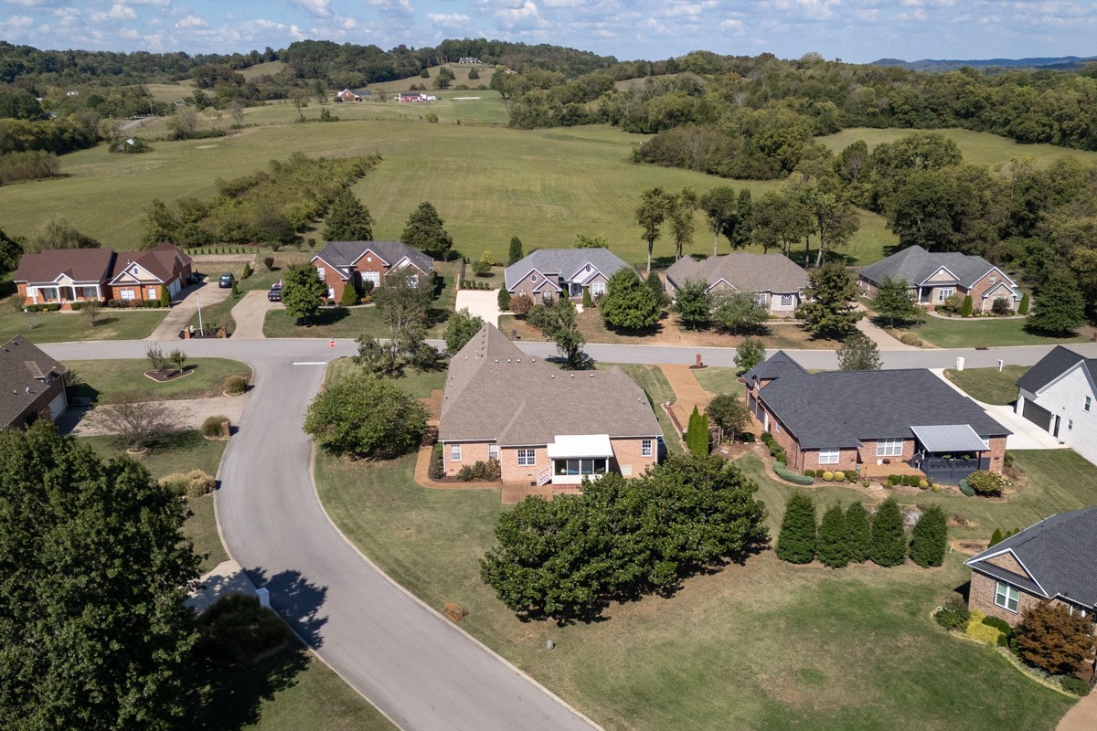 105 Robin Point Gallatin TN 37066