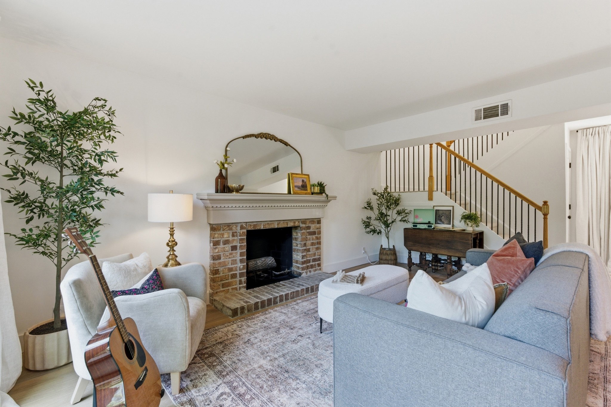 Nashville TN, 2116 Hobbs Road, Unit L8