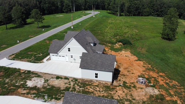 102 Summer Lake Court Winchester TN 37398