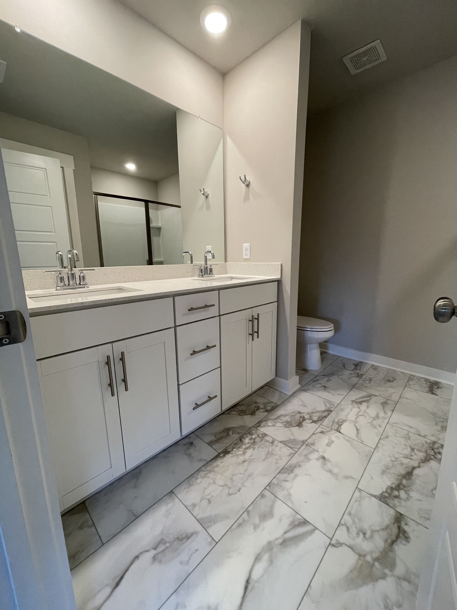 2240 Hospitality Lane Murfreesboro TN 37128