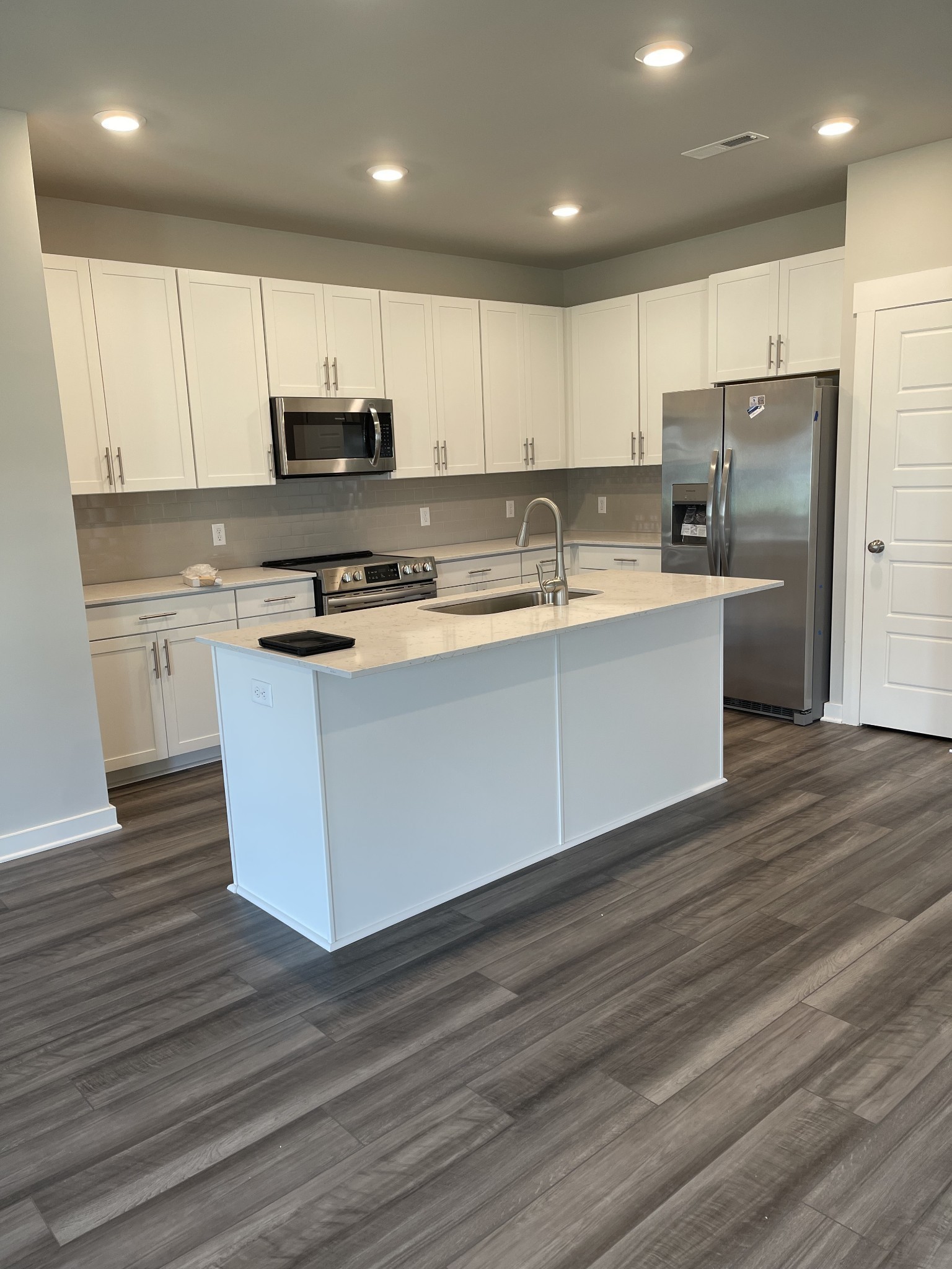 2240 Hospitality Lane Murfreesboro TN 37128