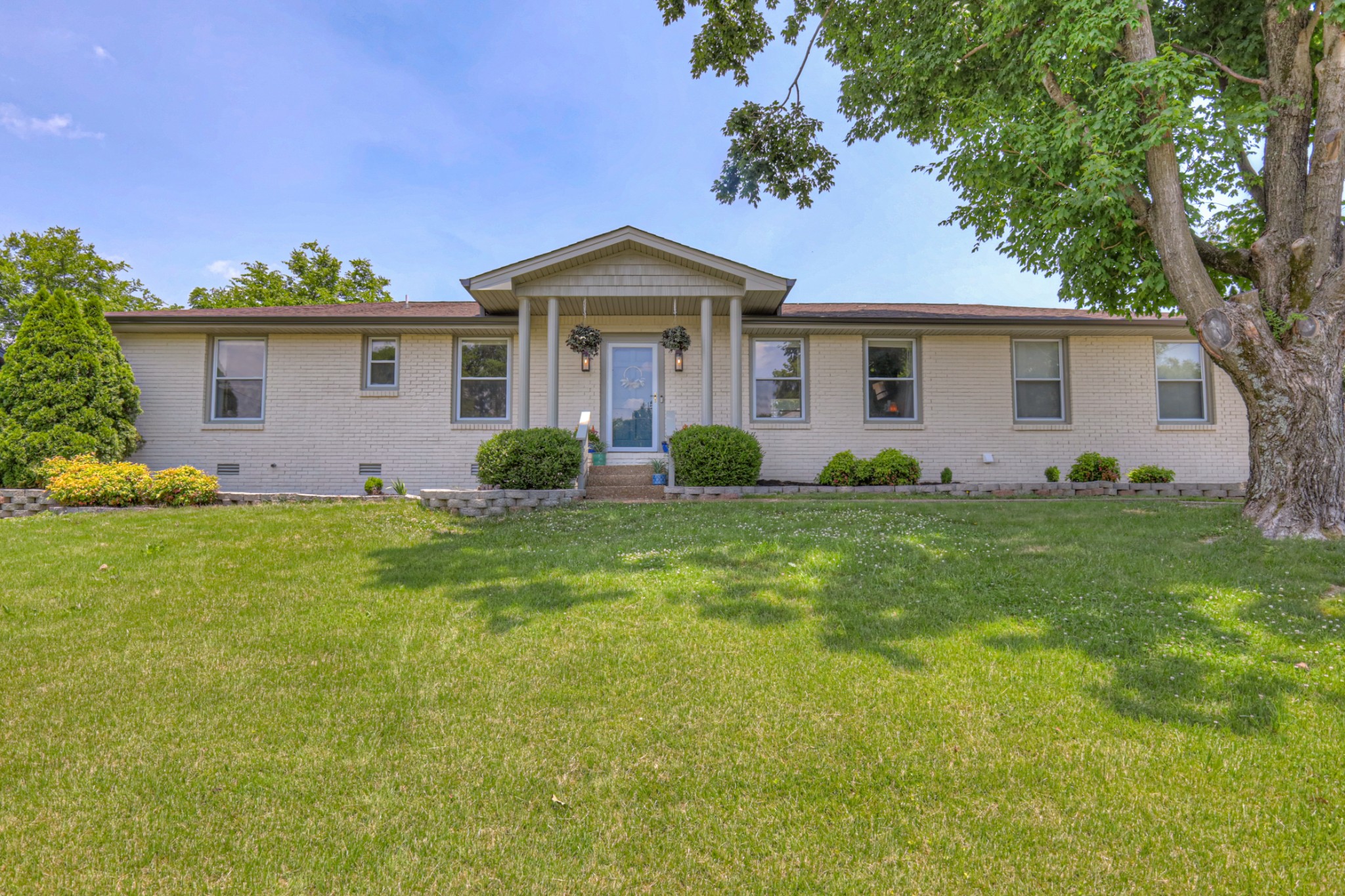 325 Donna Drive Hendersonville TN 37075