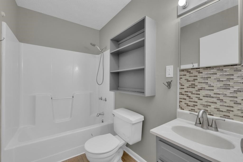340 Briar Ave, W Jamestown TN 38556