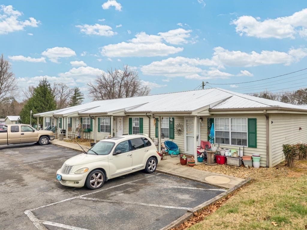 340 Briar Ave, W Jamestown TN 38556