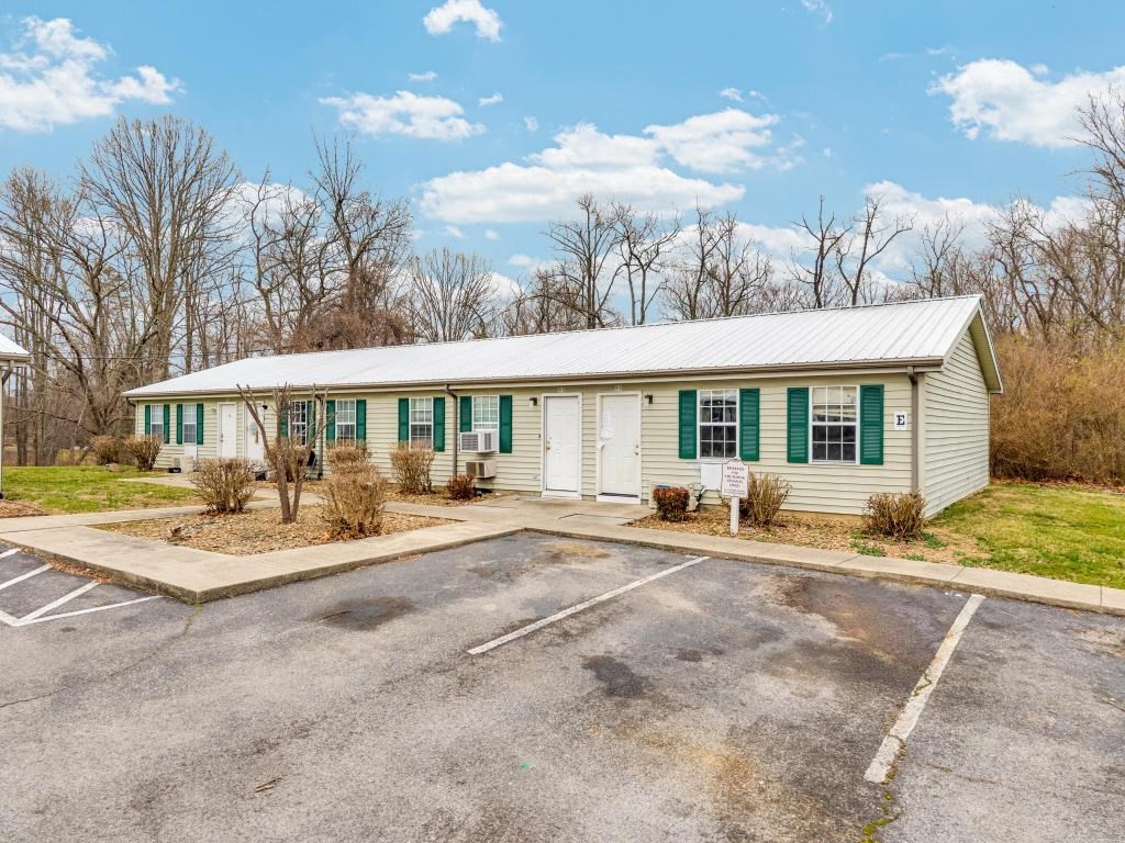 340 Briar Ave, W Jamestown TN 38556