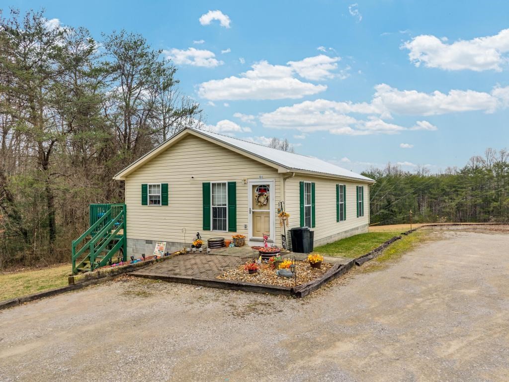 340 Briar Ave, W Jamestown TN 38556