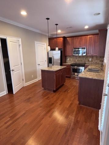 2112 Acklen Avenue Nashville TN 37212