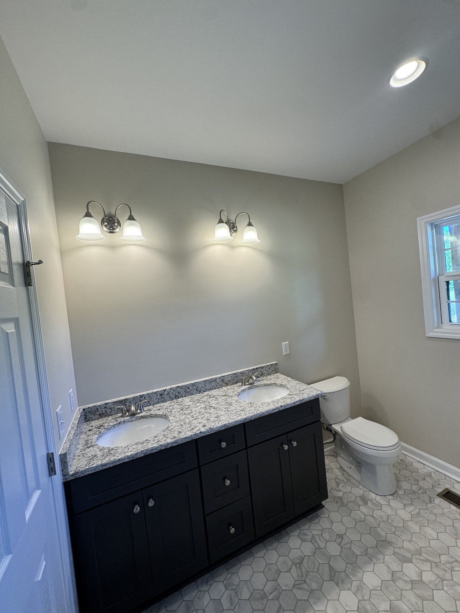 224 Redbird Lane Lafayette TN 37083