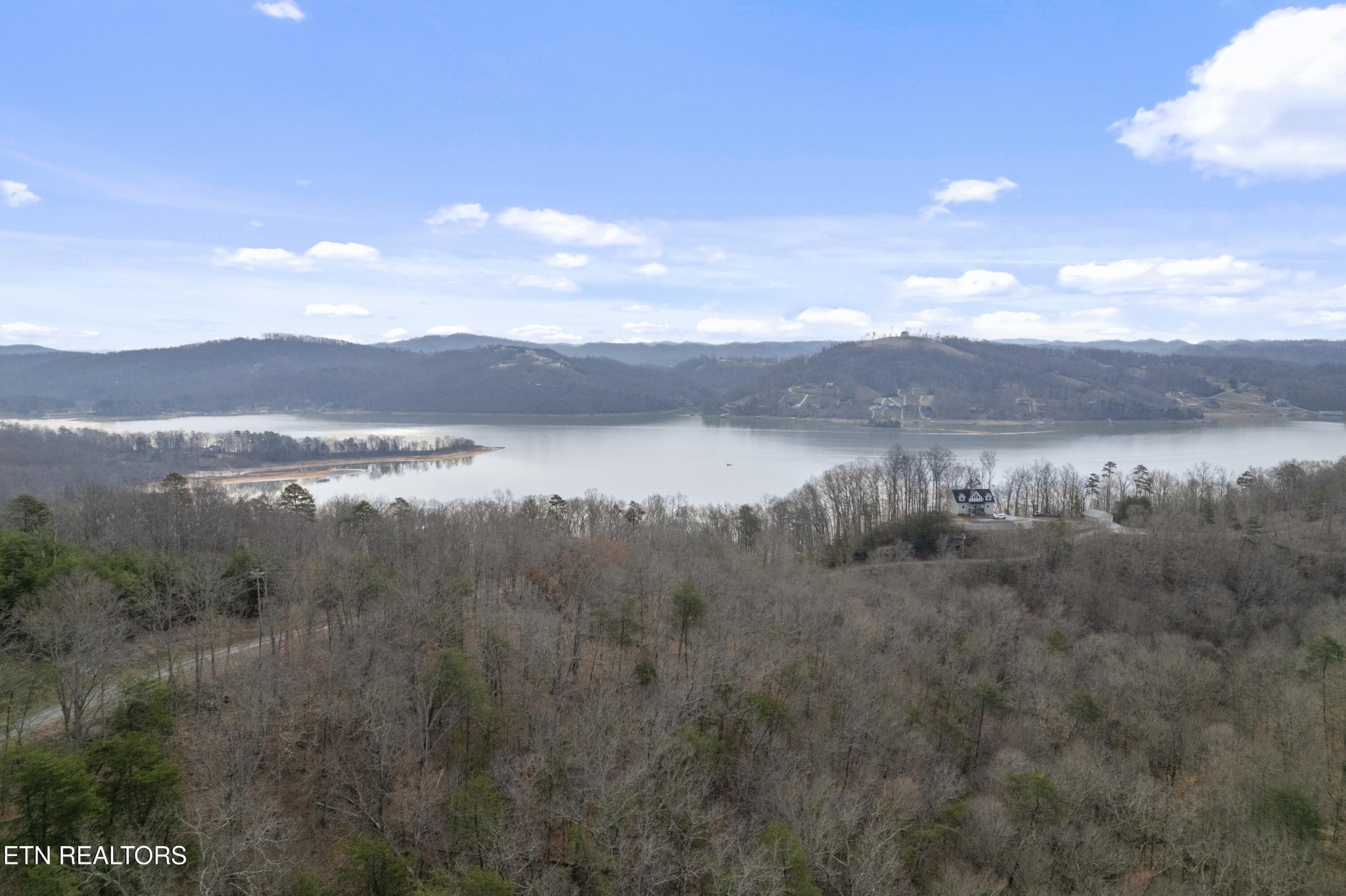 45 Walleye Point Sharps Chapel TN 37866