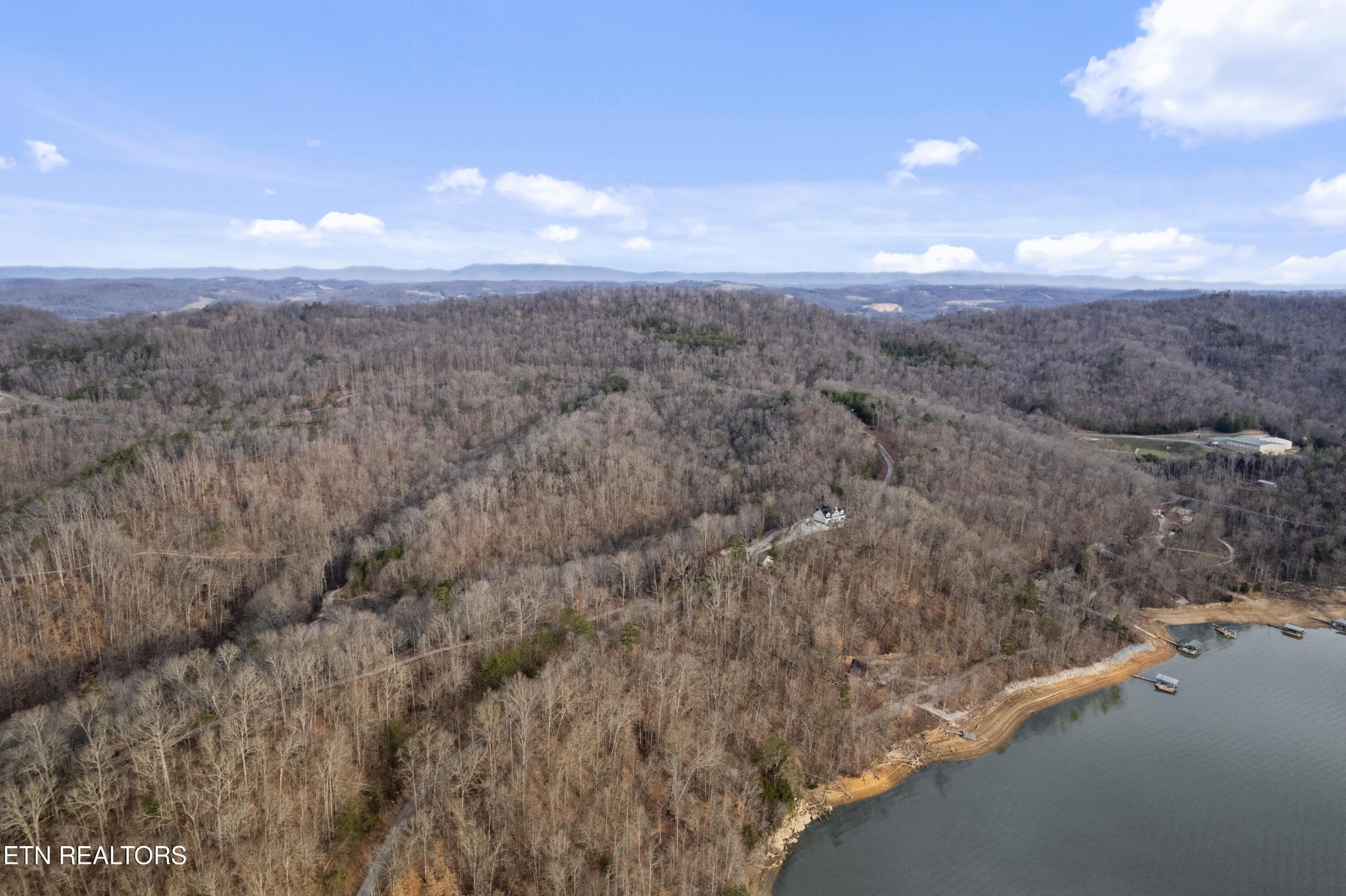 45 Walleye Point Sharps Chapel TN 37866