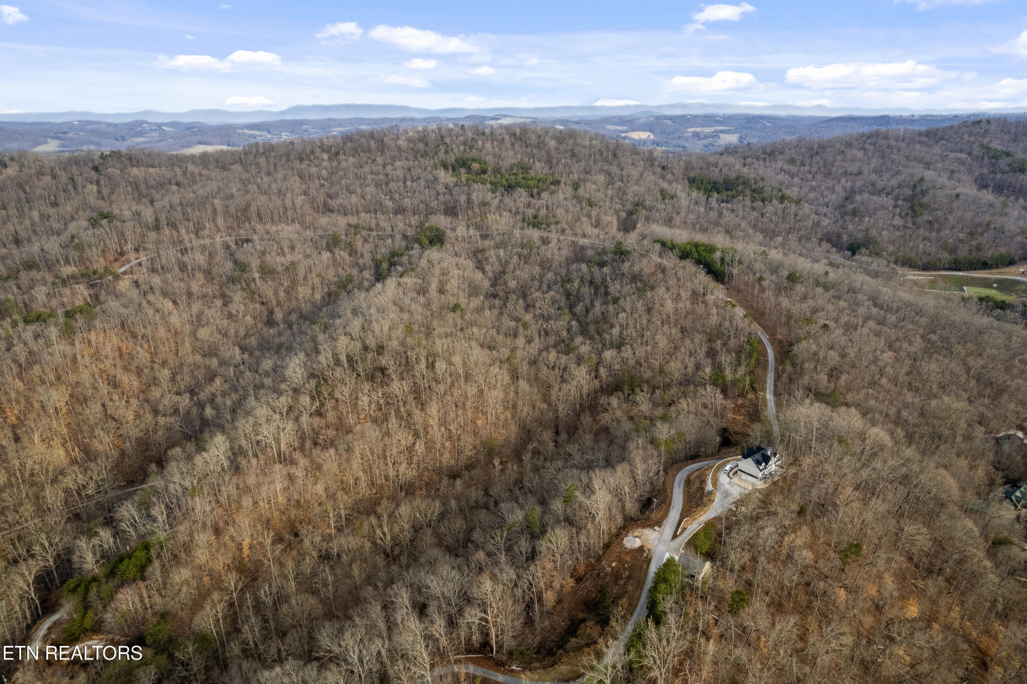 45 Walleye Point Sharps Chapel TN 37866