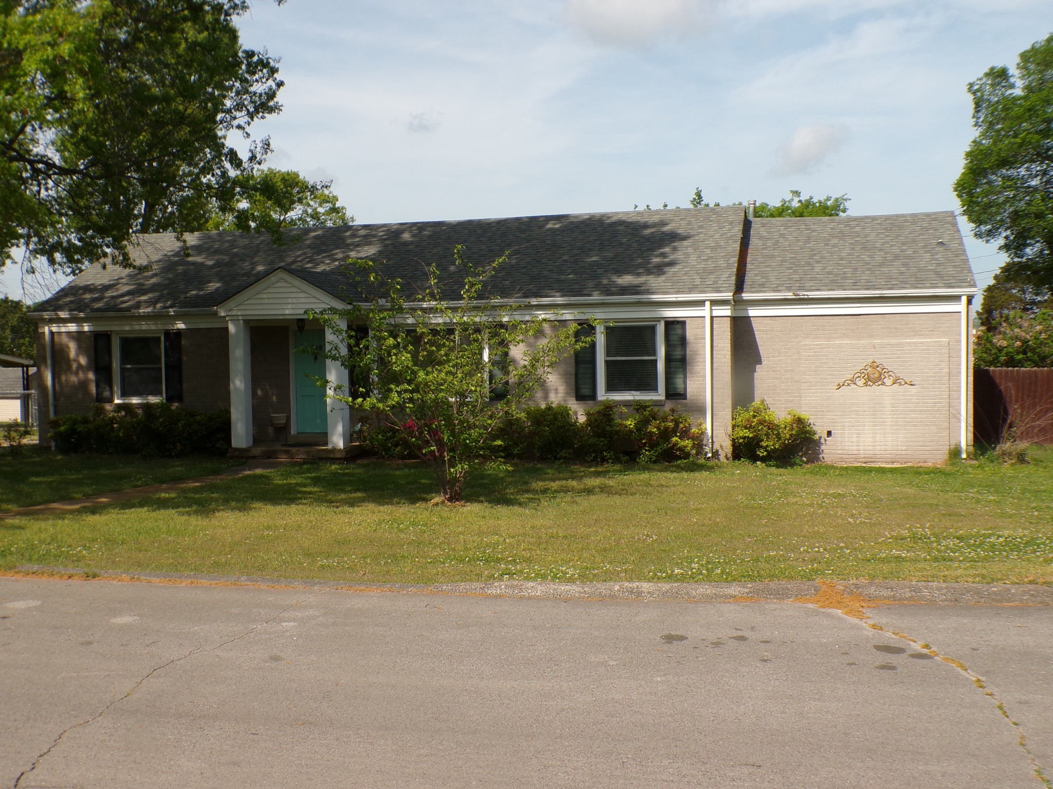 208 Armory Drive Lewisburg TN 37091