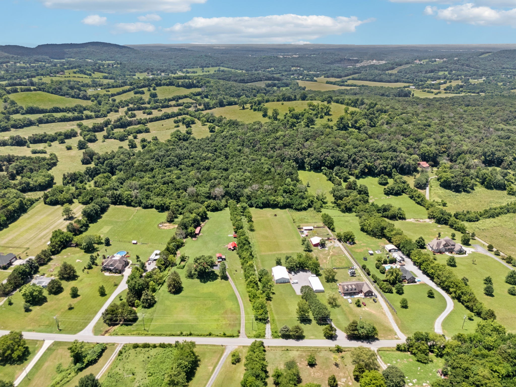 3720 SE Tater Peeler Road Lebanon TN 37090
