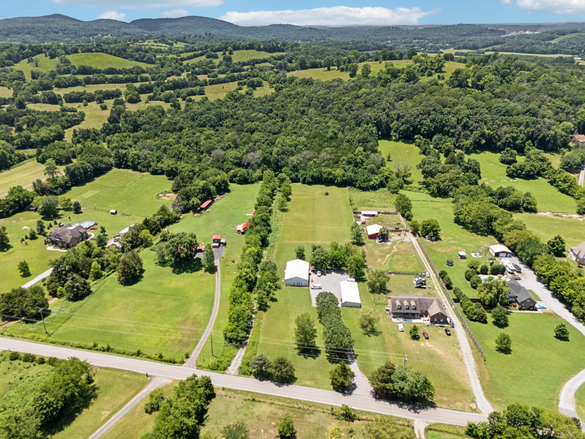 3720 SE Tater Peeler Road Lebanon TN 37090