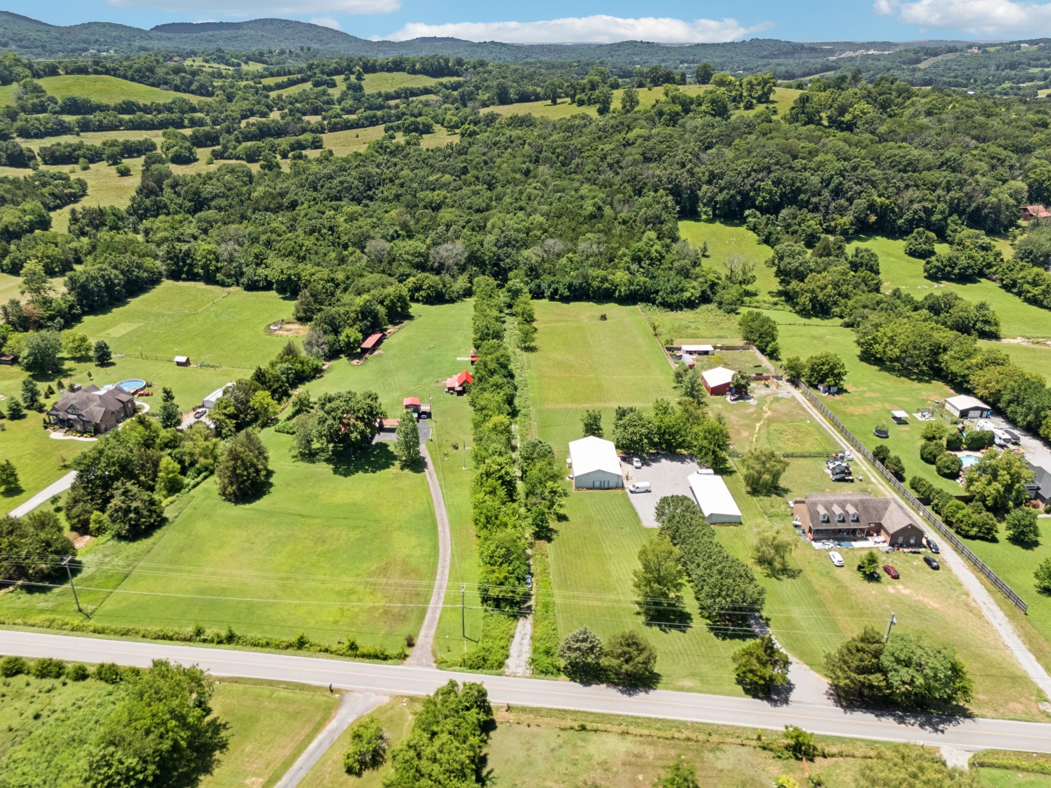 3720 SE Tater Peeler Road Lebanon TN 37090