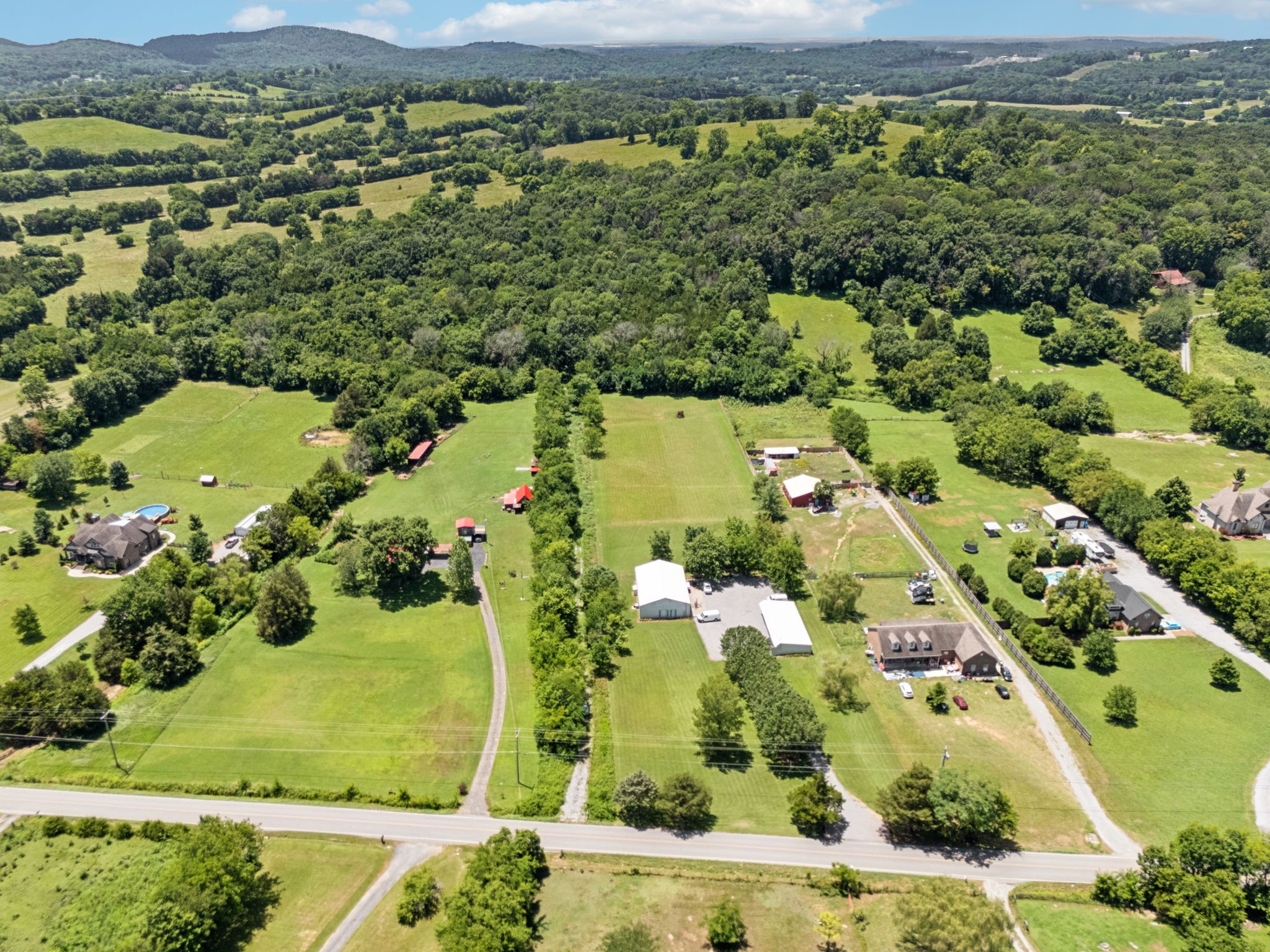 3720 SE Tater Peeler Road Lebanon TN 37090