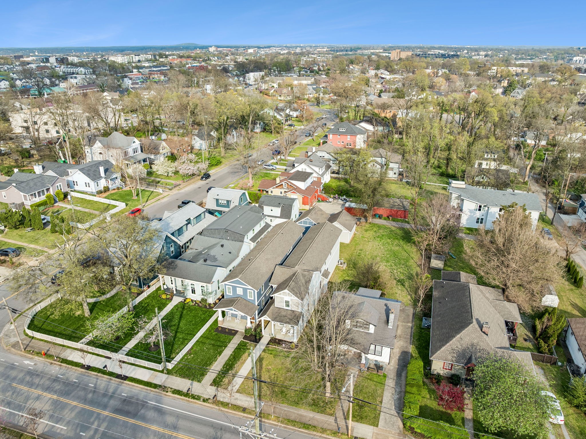 2022B 10th Ave, S Nashville TN 37204