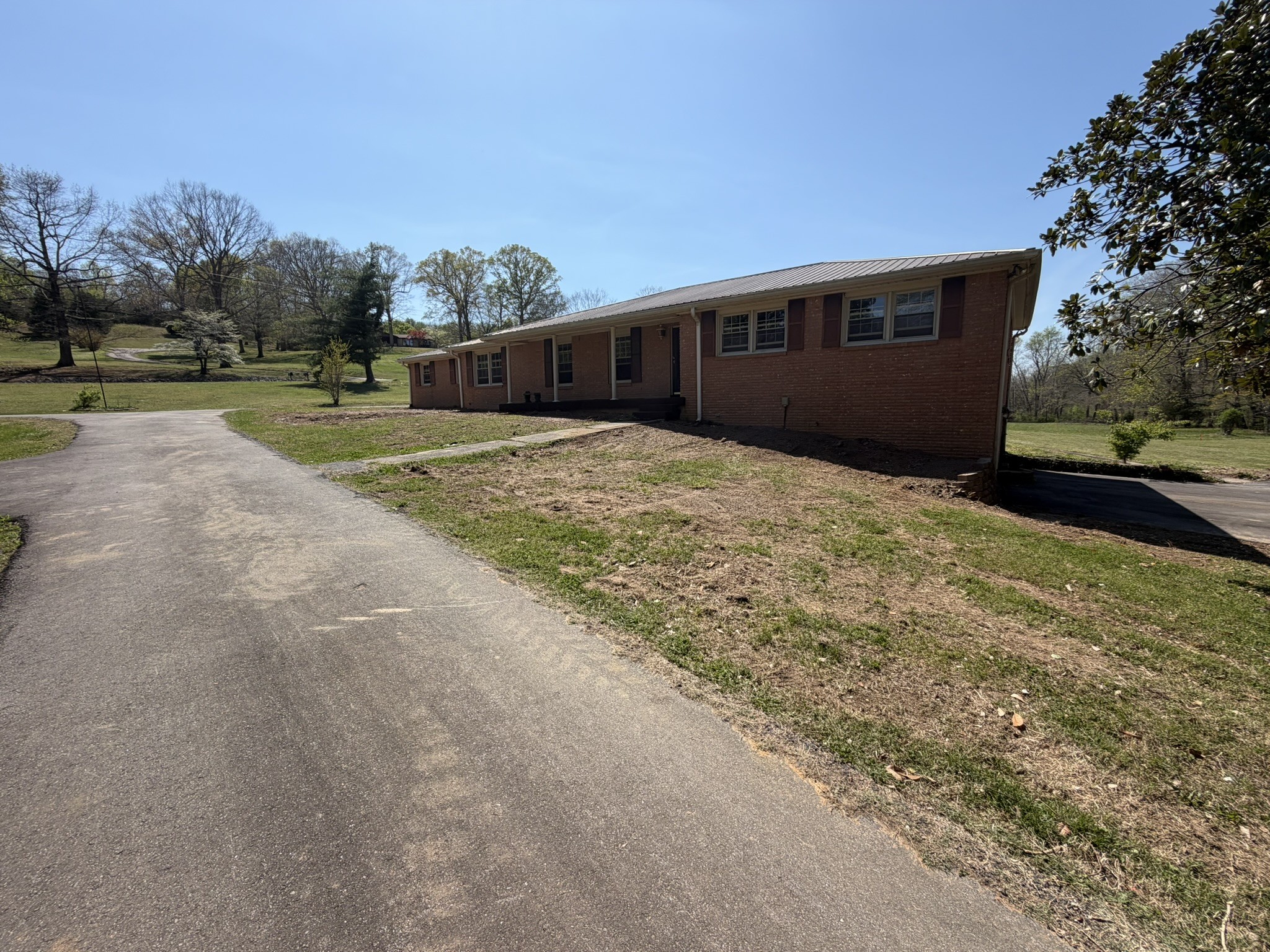 120 Brentwood Drive Dickson TN 37055