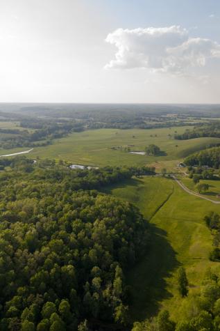 1 Pinewood Road Nunnelly TN 37137
