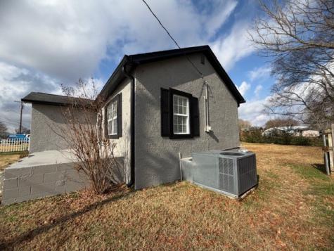 302 Poplar Street, N Cowan TN 37318