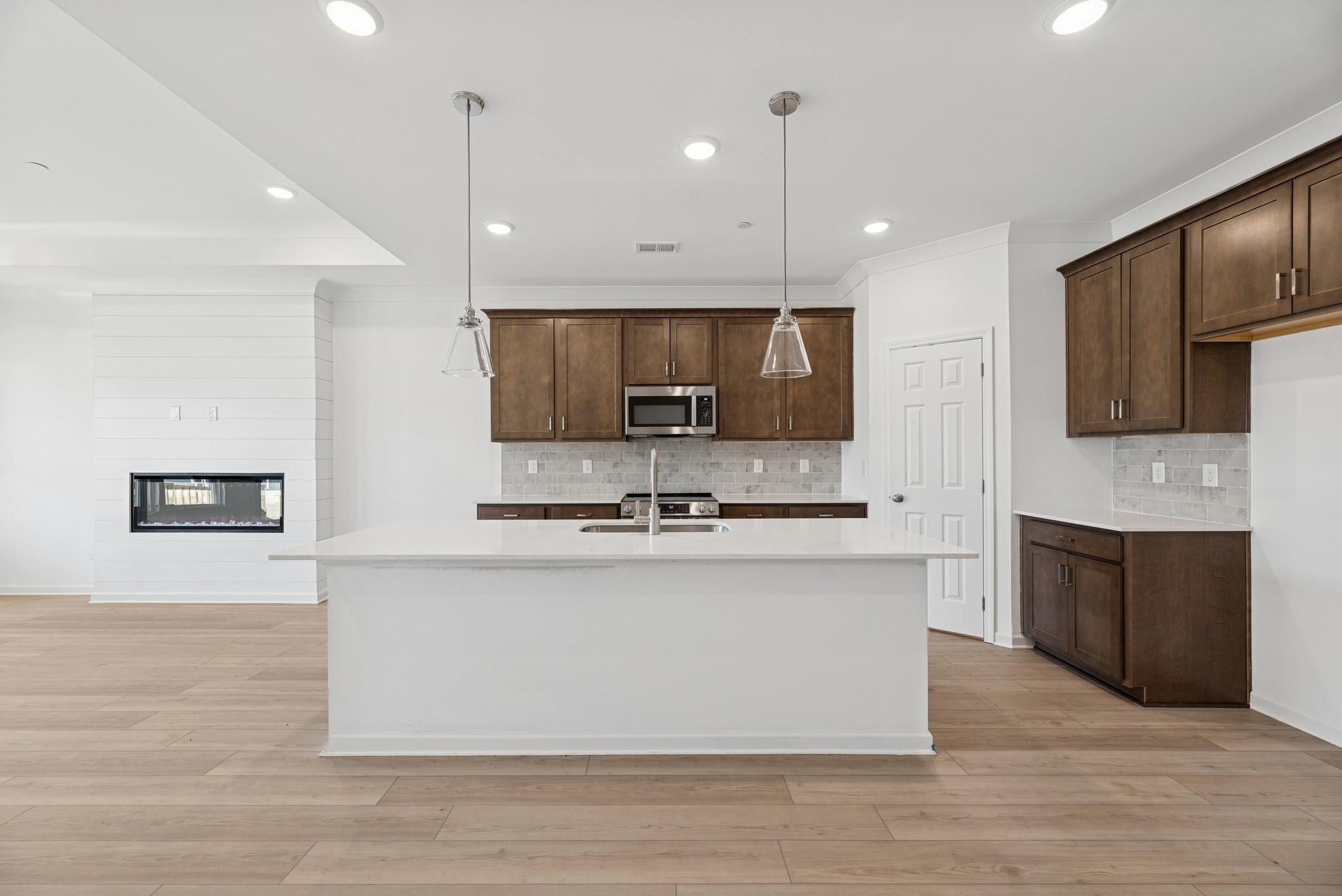 2962 Sharpstone Drive Columbia TN 38401