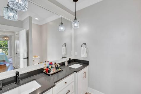 25 Holt Lane Tullahoma TN 37388