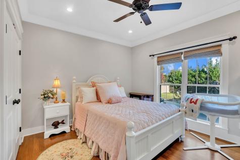 25 Holt Lane Tullahoma TN 37388