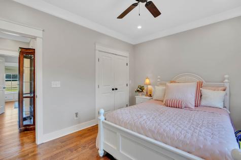 25 Holt Lane Tullahoma TN 37388