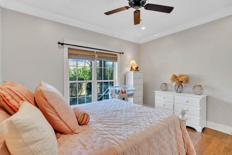 25 Holt Lane Tullahoma TN 37388