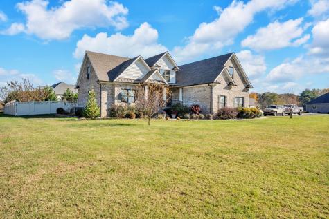 25 Holt Lane Tullahoma TN 37388