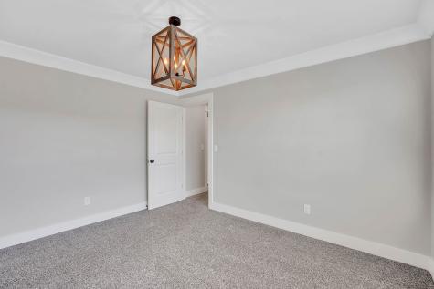 25 Holt Lane Tullahoma TN 37388