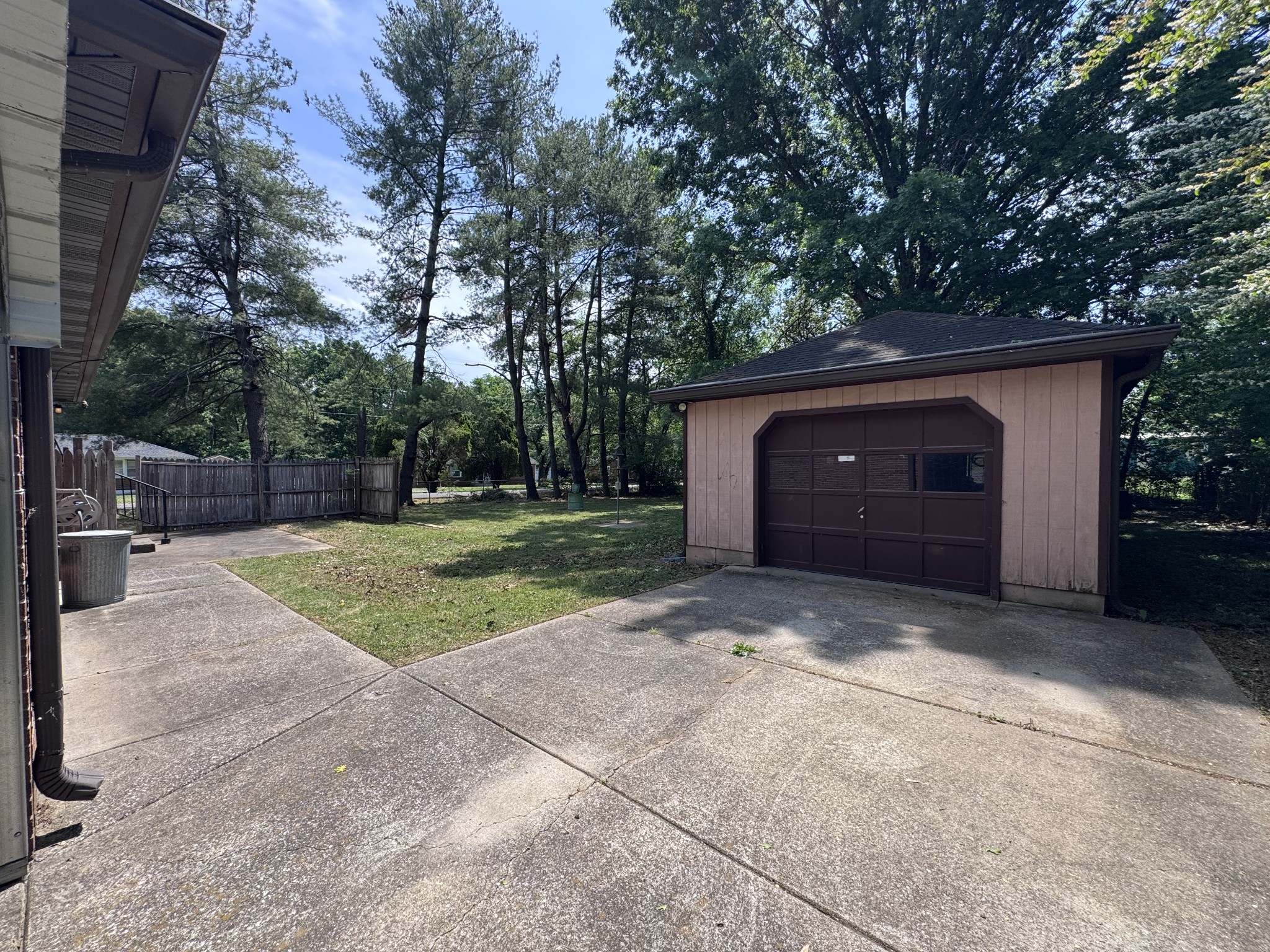 1522 Pearcy Street La Vergne TN 37086
