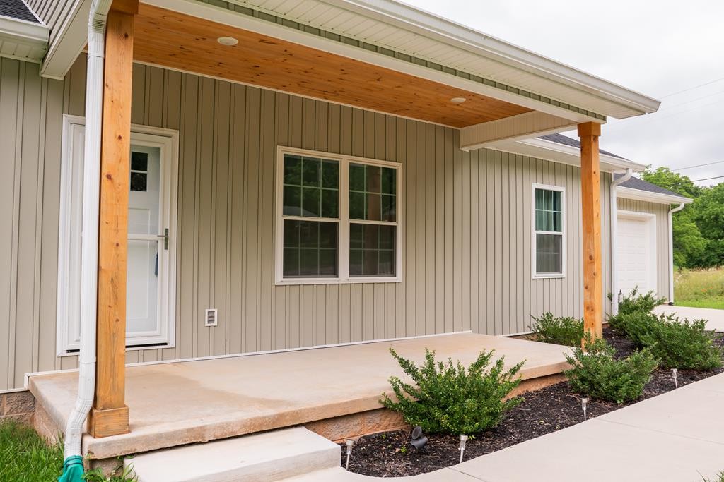 1366 Hidden Valley Road Livingston TN 38570
