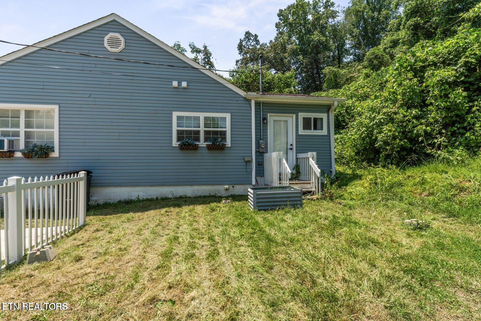 632 W Tri County Boulevard Oliver Springs TN 37840