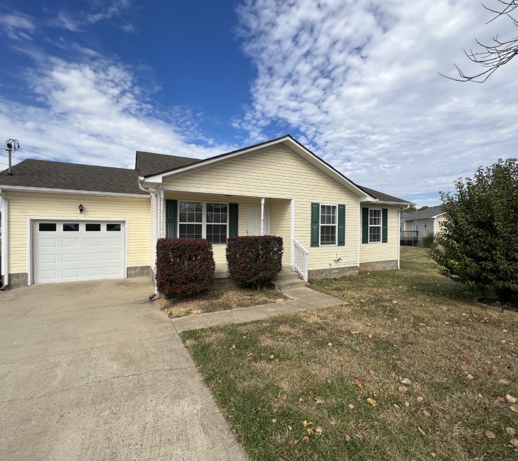 319 Chesire Way Oak Grove KY 42262