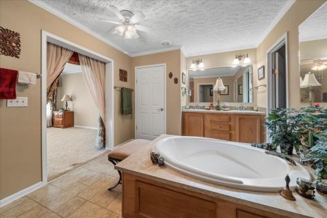 212 Harsh Lane Castalian Springs TN 37031