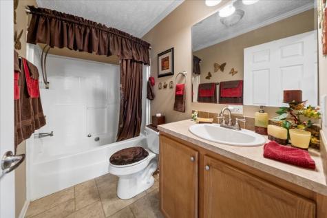 212 Harsh Lane Castalian Springs TN 37031