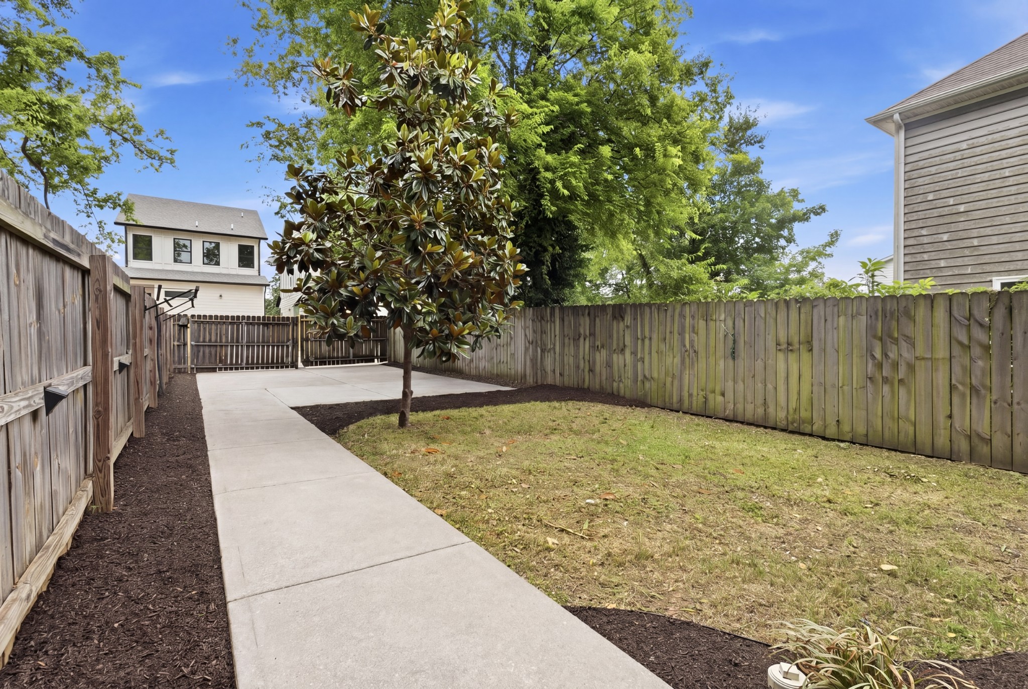 1814A 16th Ave, N Nashville TN 37208