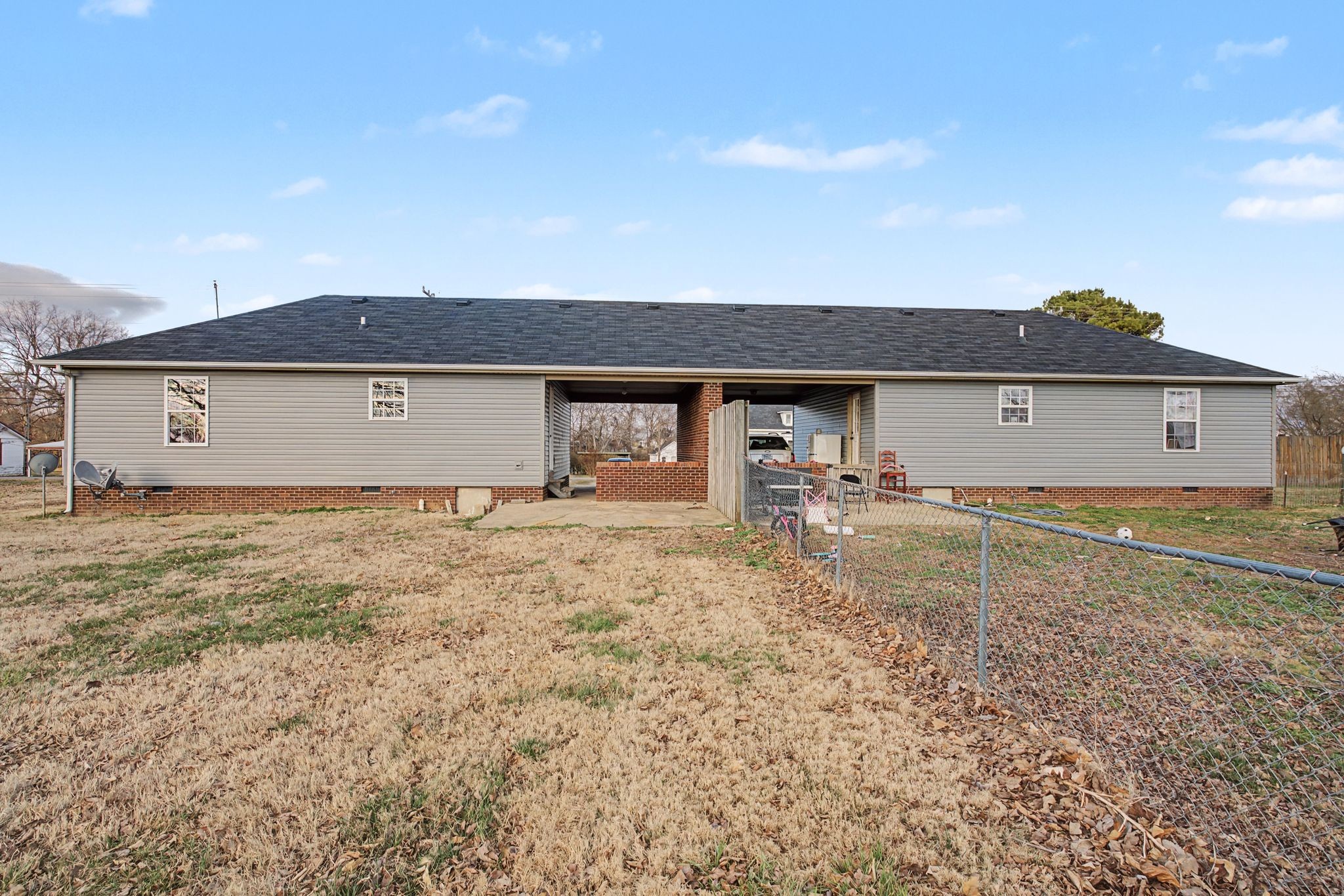 1115 W Church Street Orlinda TN 37141