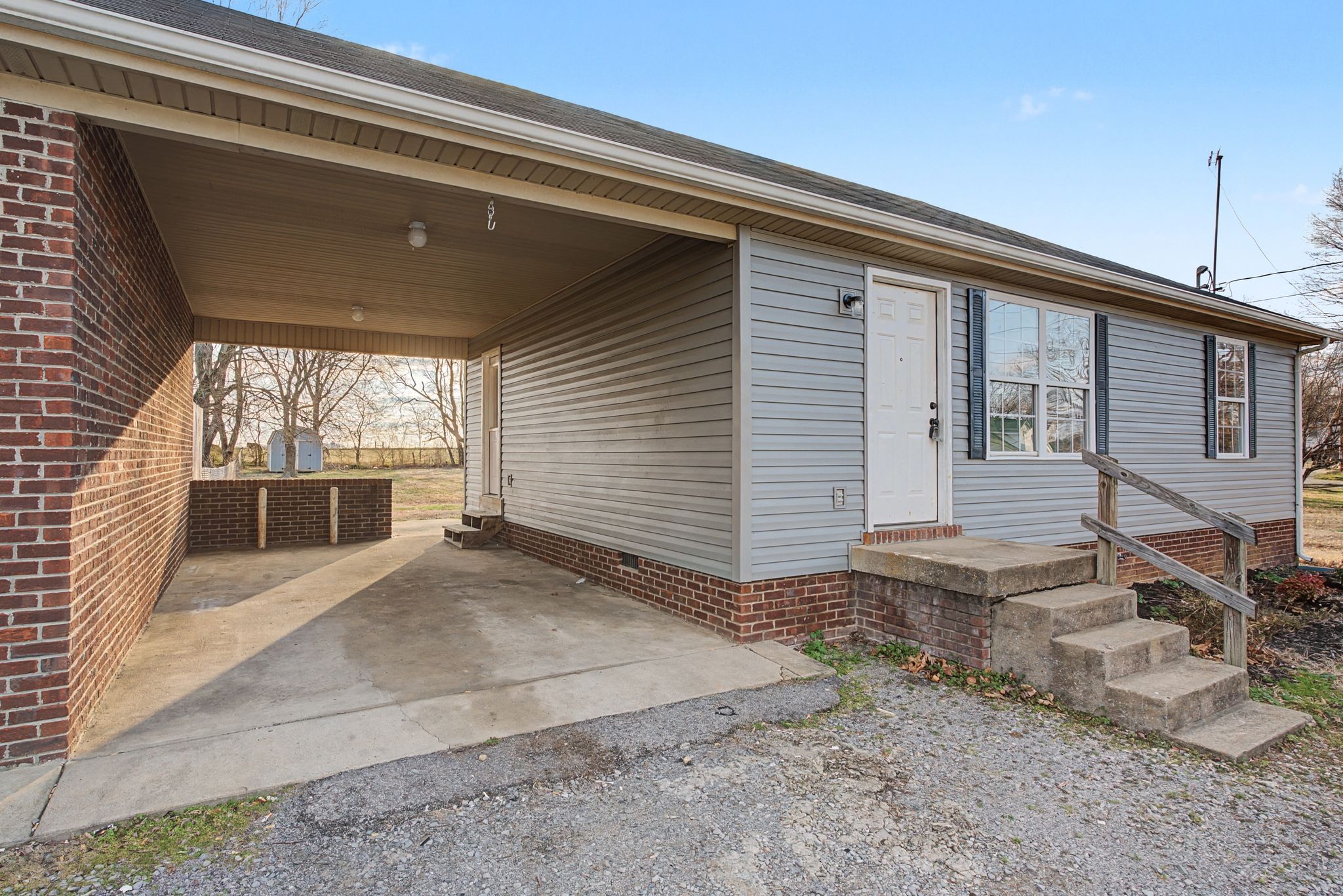 1115 W Church Street Orlinda TN 37141