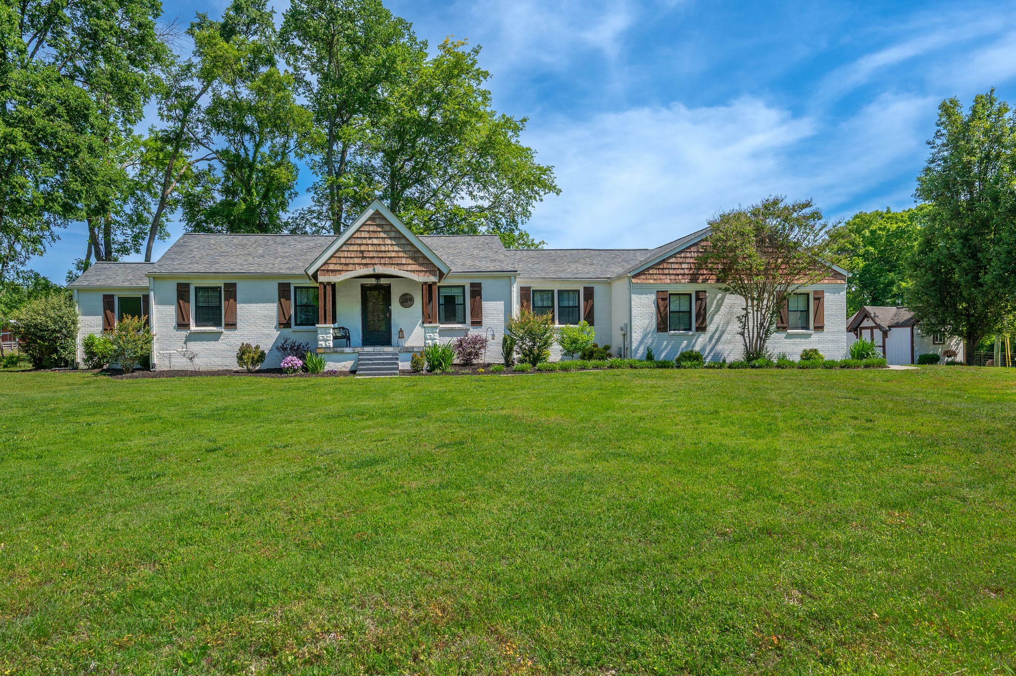 209 Academy Road Lebanon TN 37087
