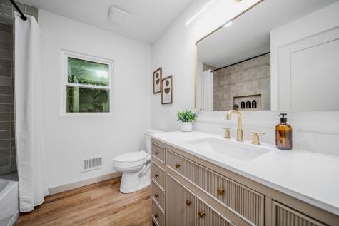 1951 Russell Court Murfreesboro TN 37130