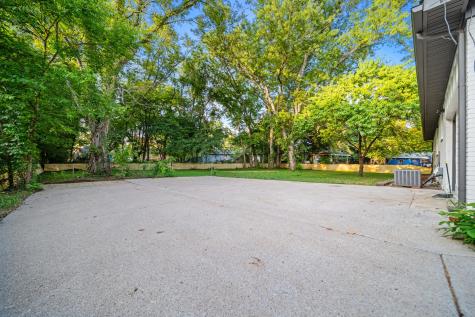 1951 Russell Court Murfreesboro TN 37130